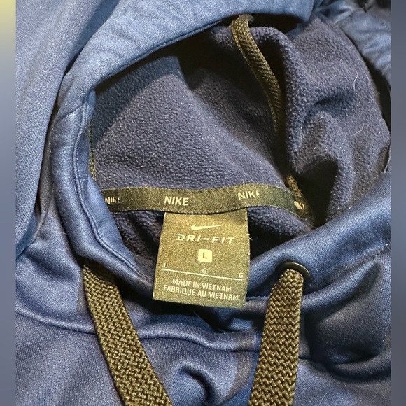 Men’s Nike Therma Fit Navy Blue Pullover Hoodie Sweatshirt - Picture 3 of 3